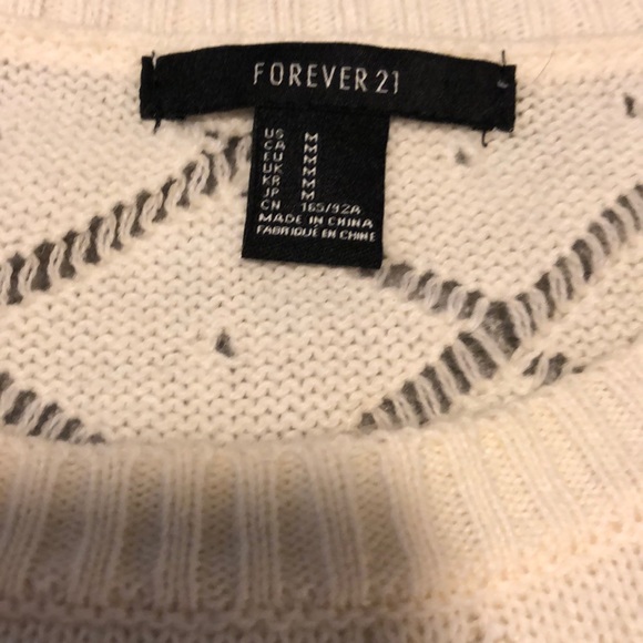Forever 21 Short Sleeve Sweater - Picture 2 of 2
